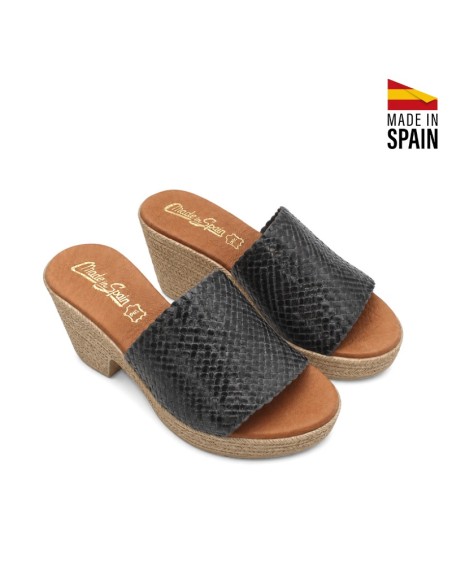 Zueco negro trenzado Made in Spain
