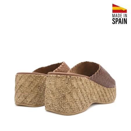 Sandalias de cuña marrones con efecto corcho