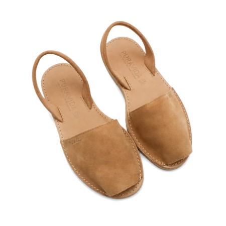 Menorquina PV camel piel serraje