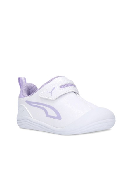 Zapatilla Puma Kitten blanca con detalles lila y puntera redondeada