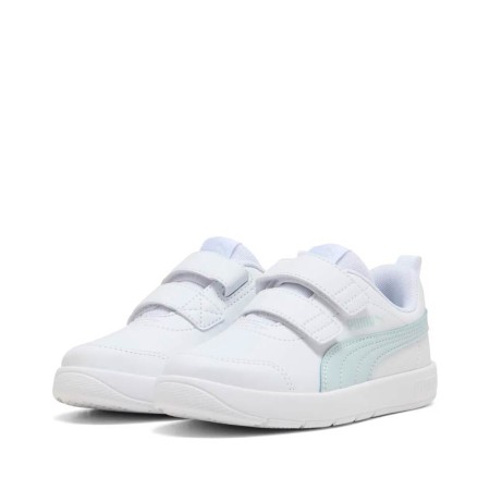 Zapatillas Puma Courtflex blancas y aguamarina vistas desde arriba