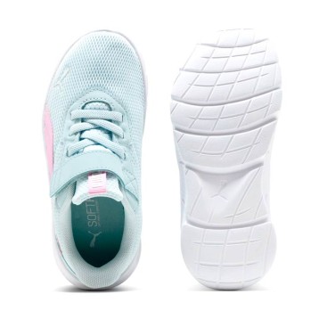 Zapatillas Puma aguamarina y rosa vistas desde arriba con suela blanca flexible