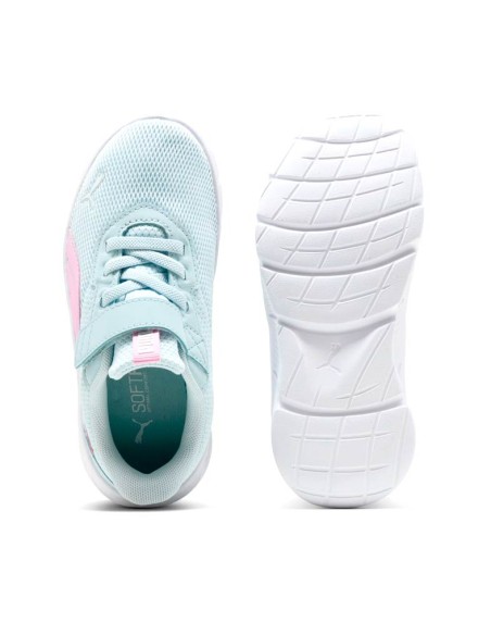 Zapatillas Puma aguamarina y rosa vistas desde arriba con suela blanca flexible