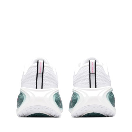 Parte trasera Nike Vomero Plus hombre con talón acolchado y tirador