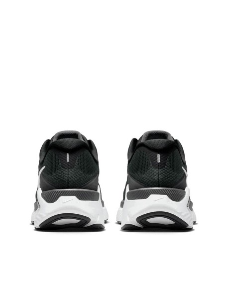 Nike Structure Plus vista trasera con refuerzo de talón