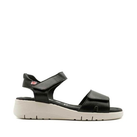 Sandalia casual velcros negra de piel
