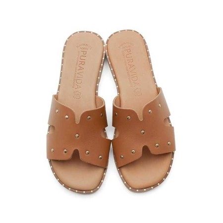 Sandalia H camel plana tachas Pura Vida