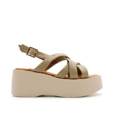 sandalias color caqui de plataforma