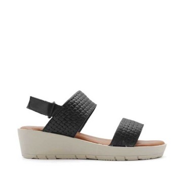cuñas negras bajas de piel