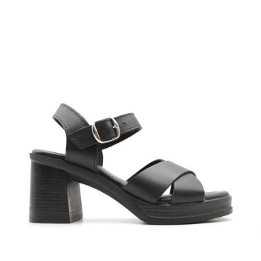 sandalia negra tacón plataforma mujer