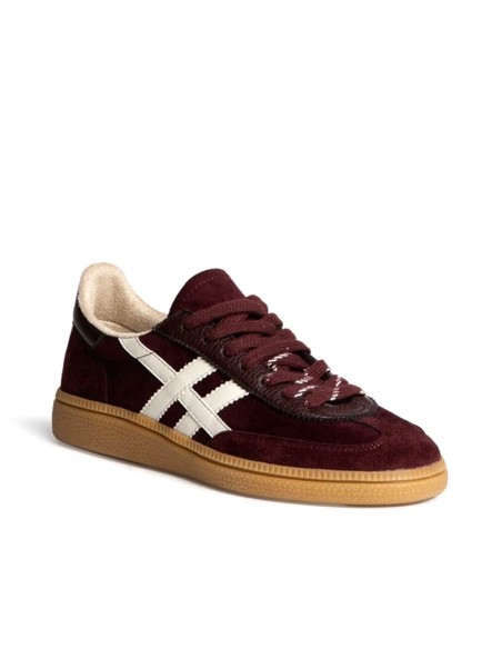 Zapatillas burdeos mujer con rayas blancas y suela caramelo