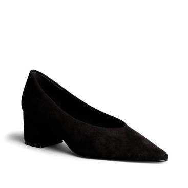 zapatos de salon negros de tacon ancho vista frontal lateral