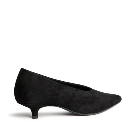 Zapato de salón negro Corina M6605 colección otoño invierno 2026