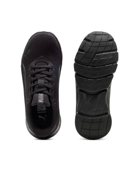 Deportivas negras Puma vista superior y suela