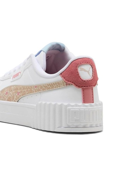 Detalle del talón rosa de la zapatilla plataforma Puma Carina