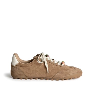 Zapatillas casual camel mujer Corina M6510 con cordón de abalorios