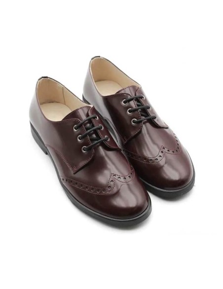 Zapatos escolares burdeos