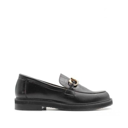 Zapato mocasin negro cadena dorada