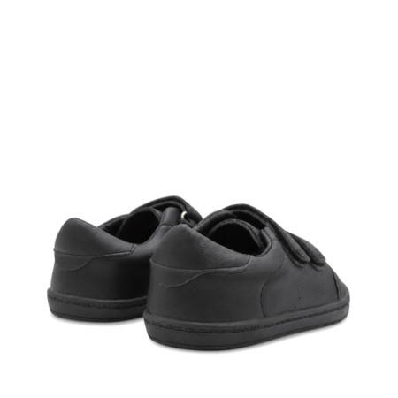 Zapato colegial barefoot negro niño vista trasera