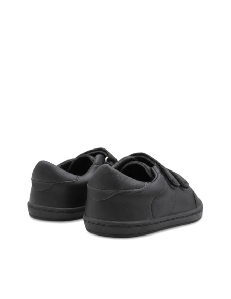 Zapato colegial barefoot negro niño vista trasera