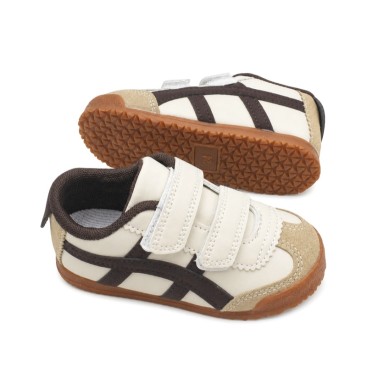 Zapatillas retro niño beige con doble velcro y suela de goma caramelo
