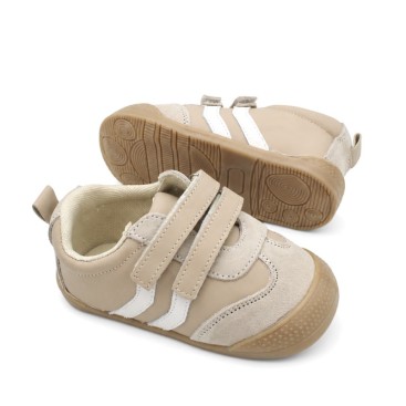 Deportivas bebé beige con velcro y suela de goma
