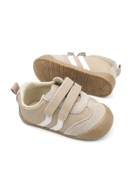 Deportivas bebé beige con velcro y suela de goma