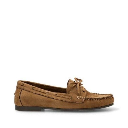 Zapato náutico mujer camel Corina de antelina vista lateral