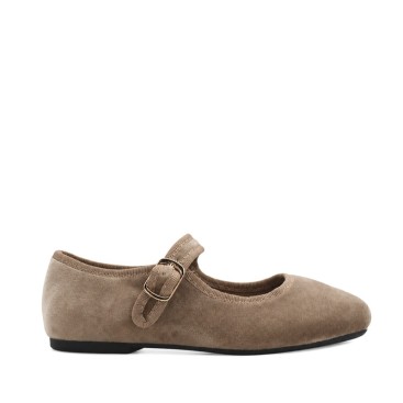 Mercedita taupe terciopelo niña con hebilla vista lateral