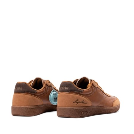 Zapatillas Joma casual marrones vista trasera