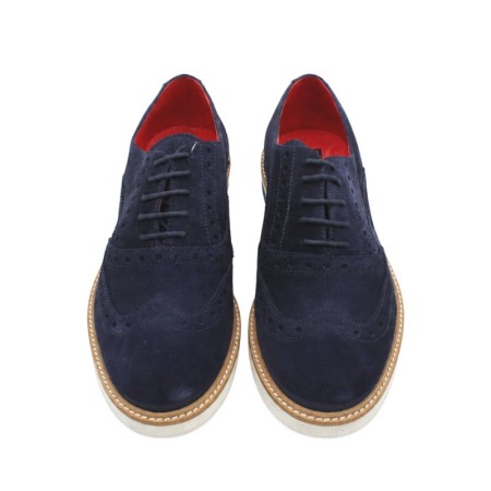 Zapato Oxford azul marino hombre de serraje con cordones al tono