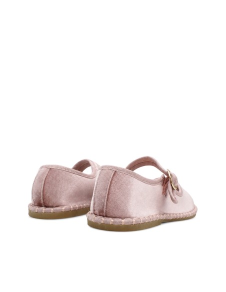 Mercedita rosa de niña con hebilla dorada vista trasera