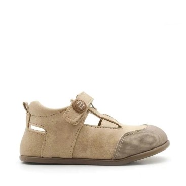 Sandalias cerradas para niño beige