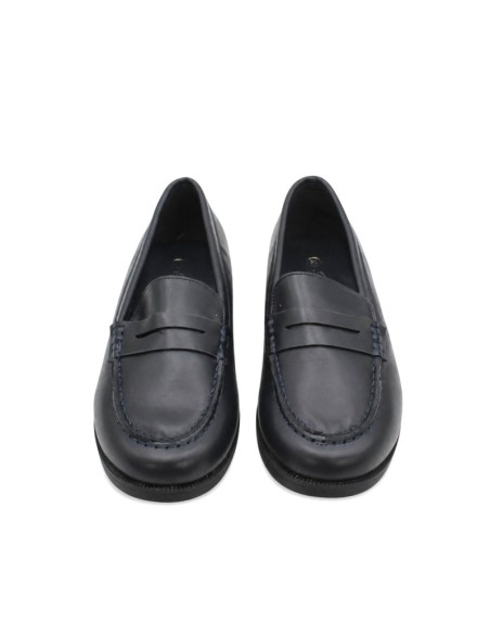 Zapatos mocasín niña azul marino vistos de frente