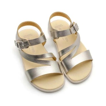 sandalias respetuosas niñas​ metalizada plomo