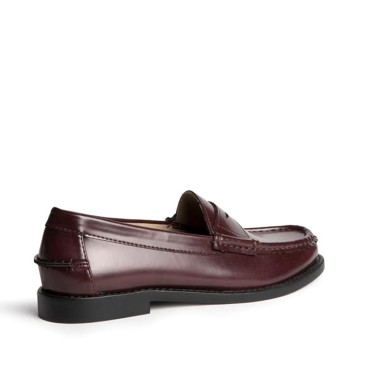 Mocasín castellano burdeos Corina M6650 para mujer vista trasera