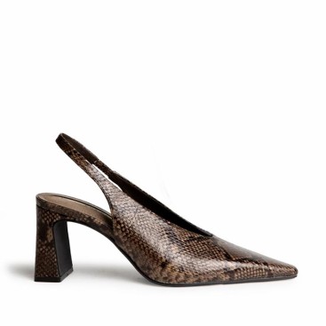 Zapato tacón animal print marrón Corina M6701 vista lateral