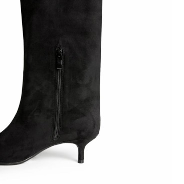 Detalle cremallera interior bota kitten negra Corina