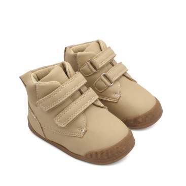 Botín respetuoso bebé beige Bubble Kids doble velcro