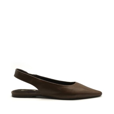 zapato plano marrón de mujer