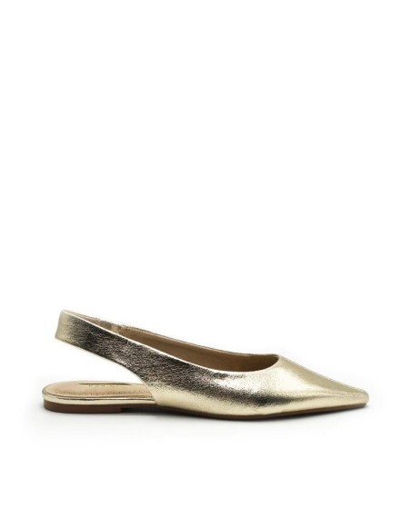 zapato plano dorado destalonado para mujer