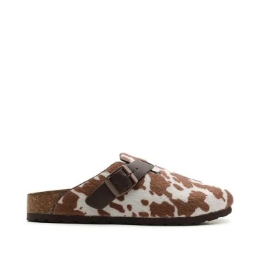 zuecos estampado vaca