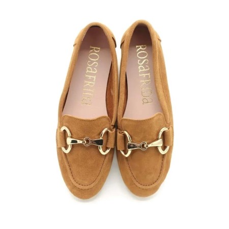 Mocasín ante camel