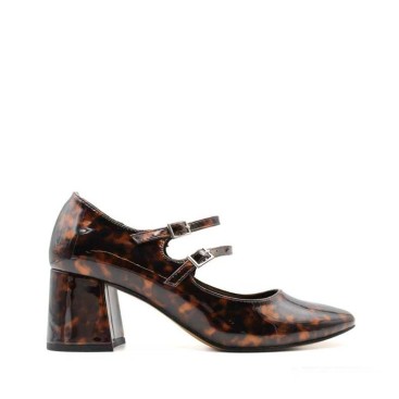 zapatos carey con doble hebilla y tacón
