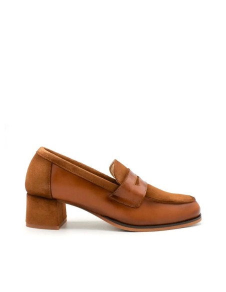 mocasines comodos mujer con tacón cuadrado camel