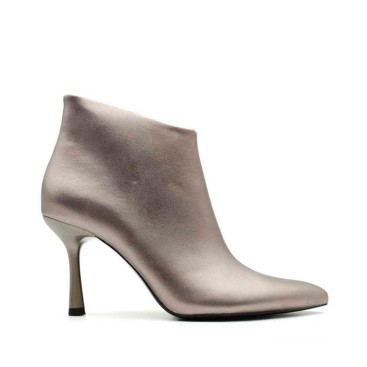Botines plomo tacón fino