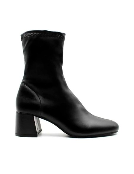 botines tacón cómodo negro con caña ajustada
