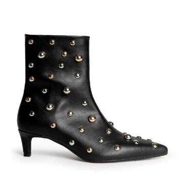 Botines Negros con Tachuelas y tacón midi