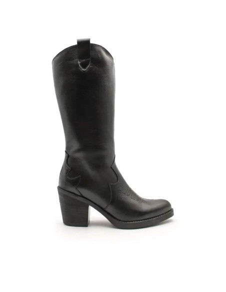 Bota cowboy negra de piel con tacón vista lateral