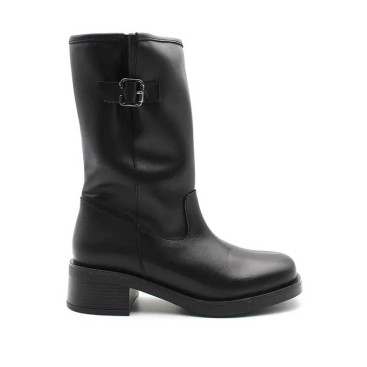 botas negras mujer media caña​